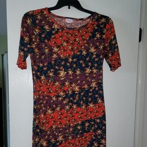 LuLaRoe Julie dress size medium